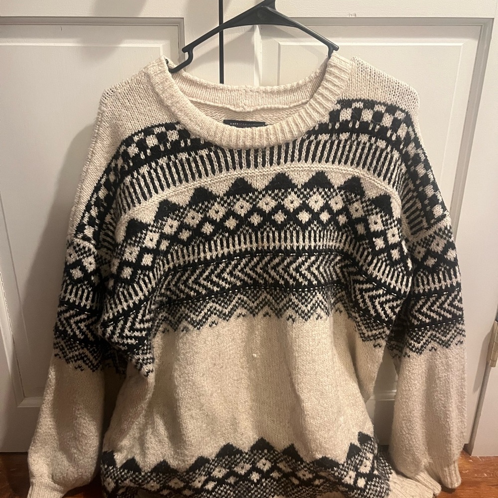 American Eagle Black and Cream Knit Sweater